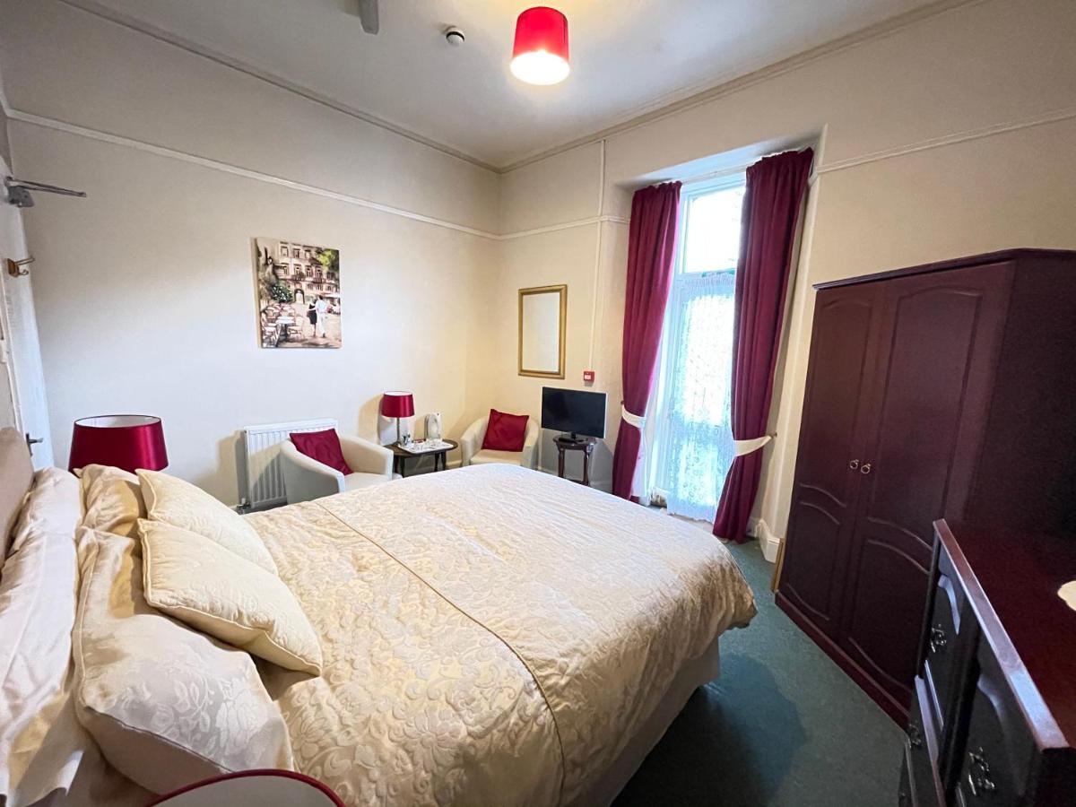 White Court Llandudno Bed and Breakfast Eksteriør billede