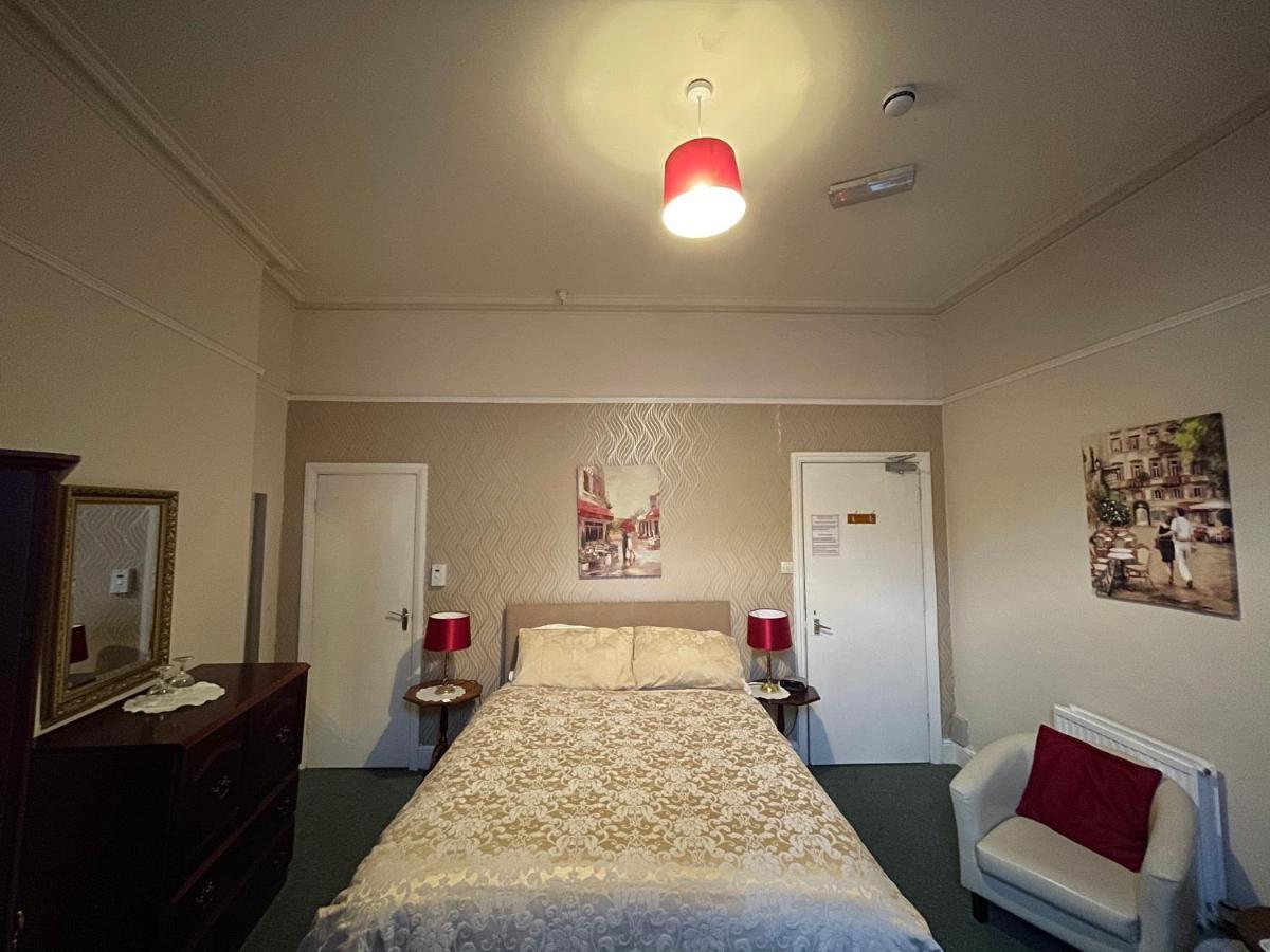 White Court Llandudno Bed and Breakfast Eksteriør billede