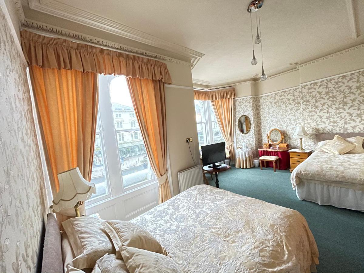 White Court Llandudno Bed and Breakfast Eksteriør billede