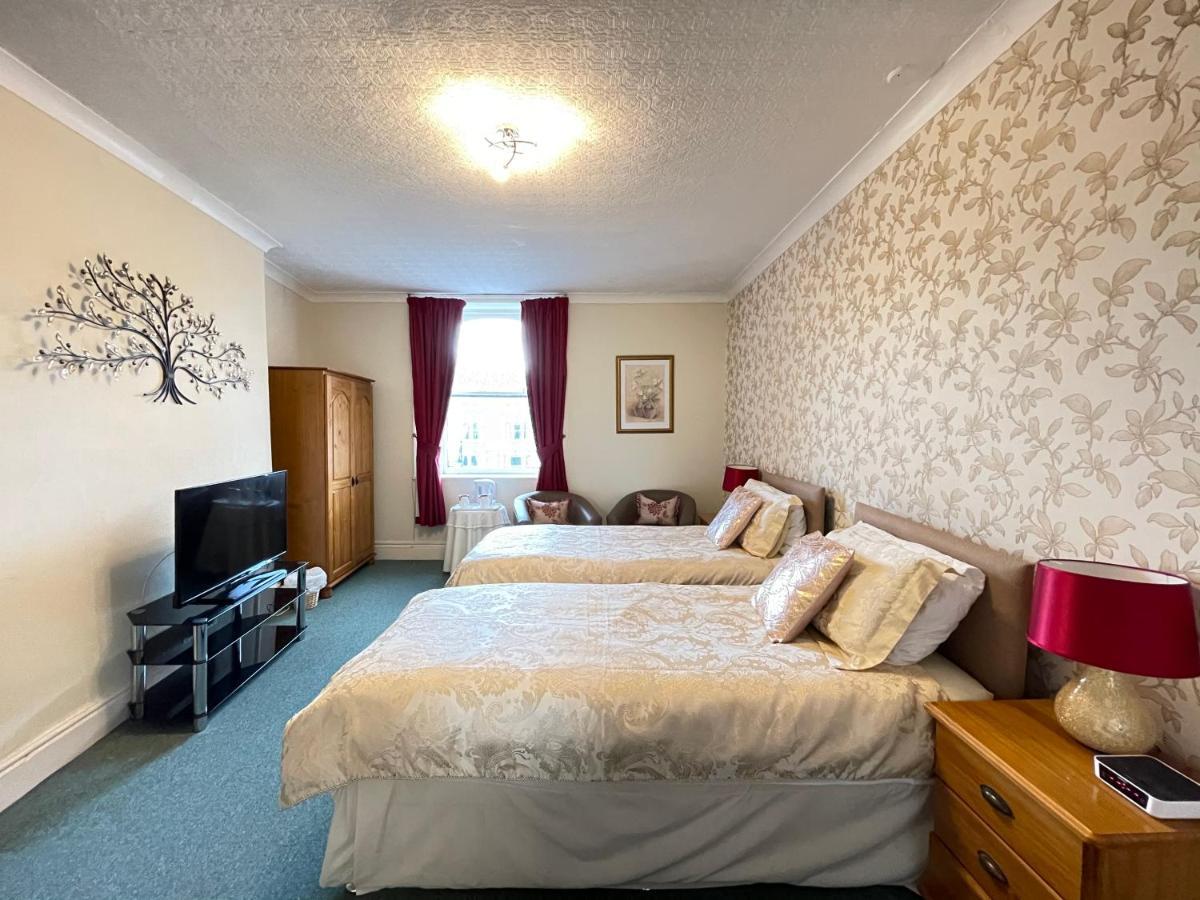 White Court Llandudno Bed and Breakfast Eksteriør billede